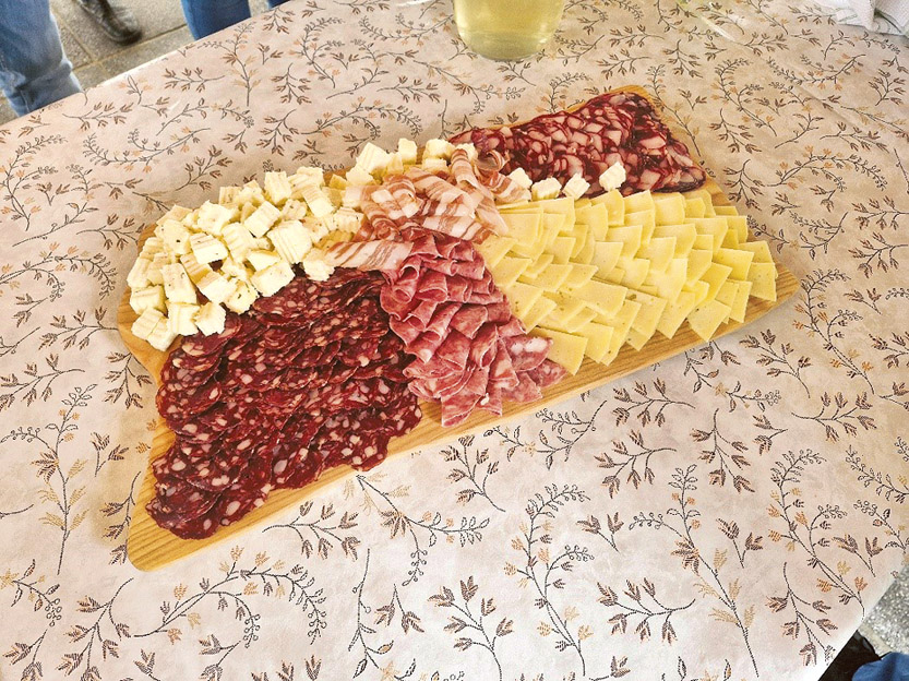 Se res zavedamo, da brez slovenskega kmeta ne bomo imeli 
take hrane?